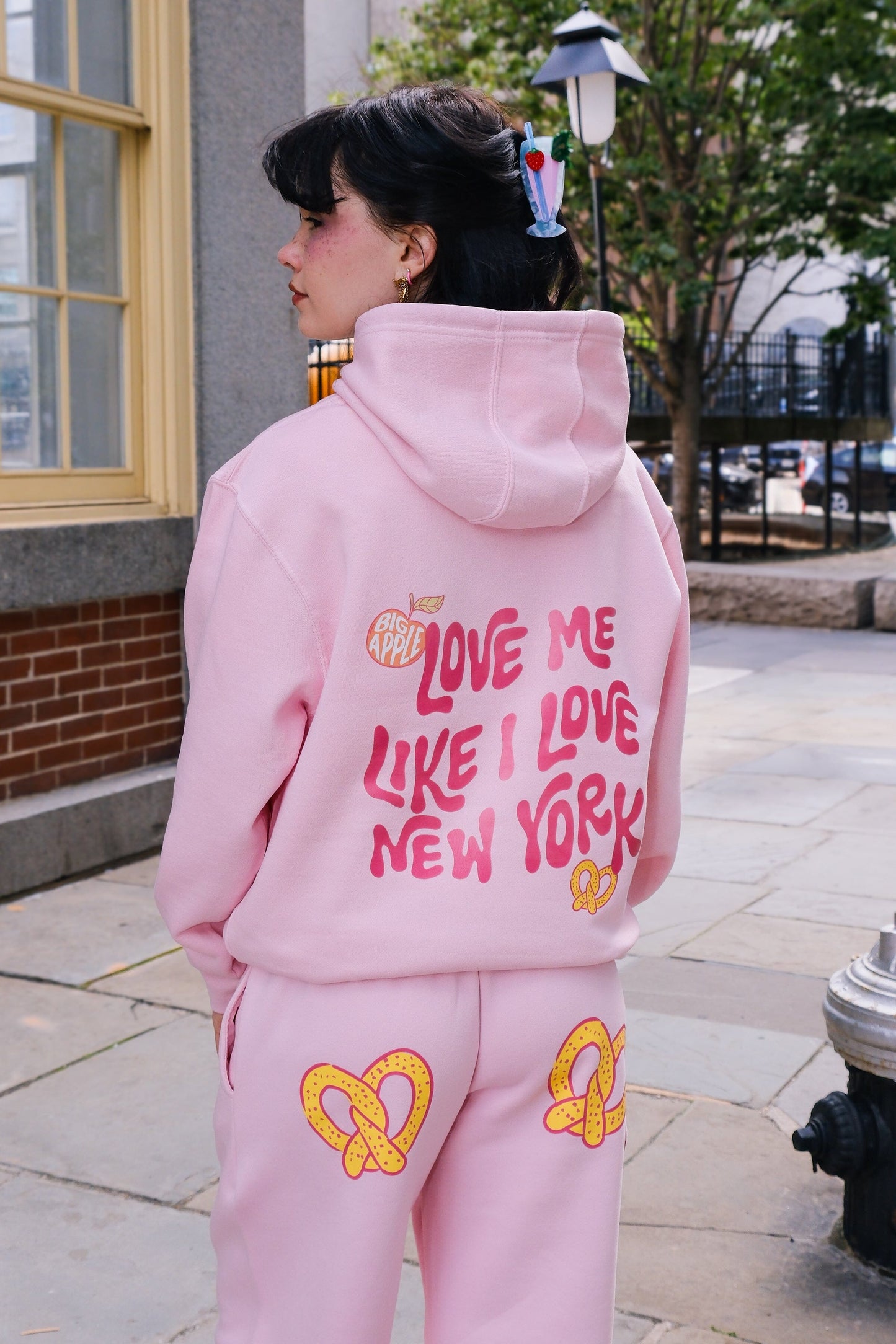 Love Me Like I Love New York Crop Graphic Hoodie (Pink) Hoodie mure + grand 