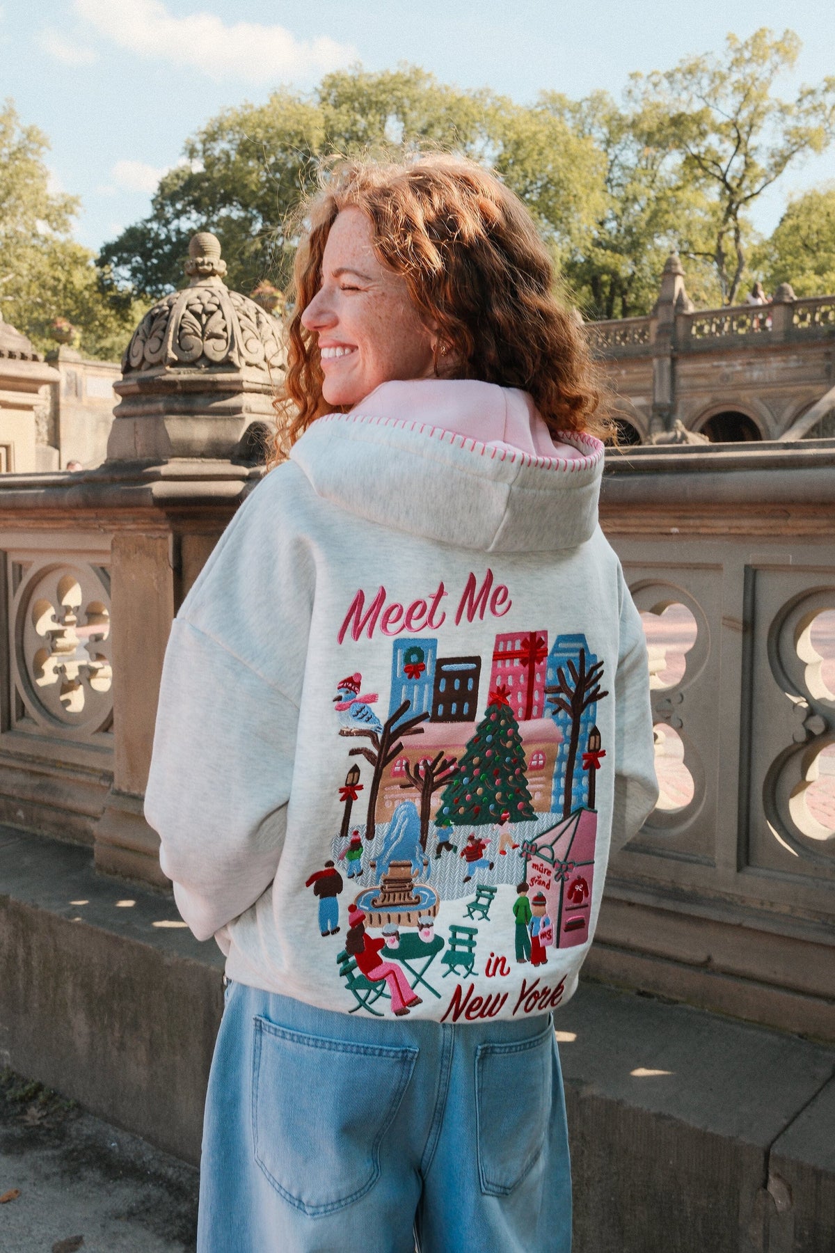 Meet Me in New York Embroidered Crop Hoodie Hoodie mure + grand 