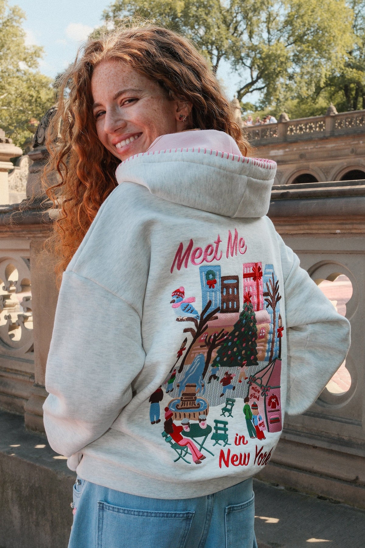 Meet Me in New York Embroidered Crop Hoodie Hoodie mure + grand 