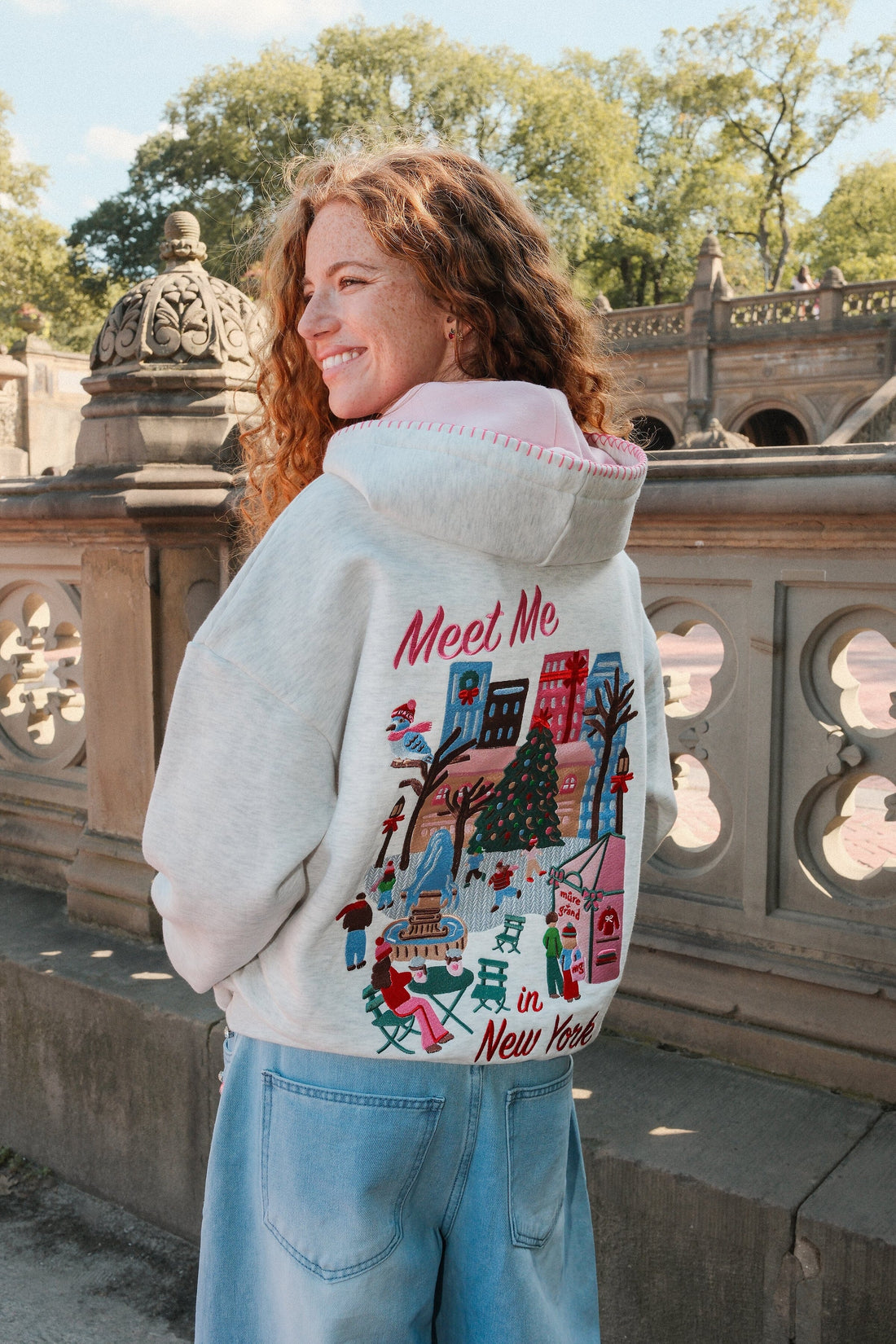 Meet Me in New York Embroidered Crop Hoodie Hoodie mure + grand 