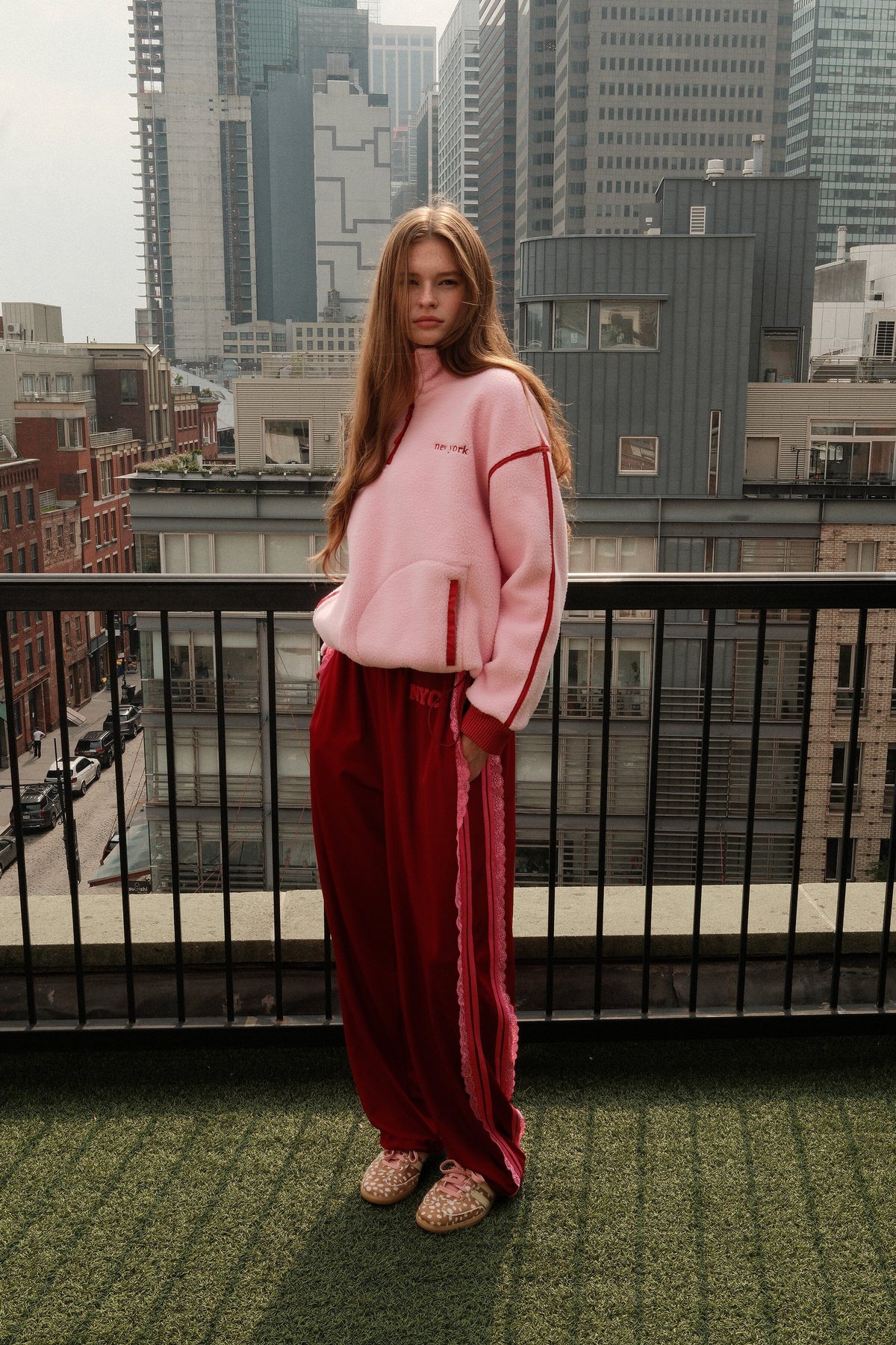 New York Fleece Pull Over Sweater mure + grand 