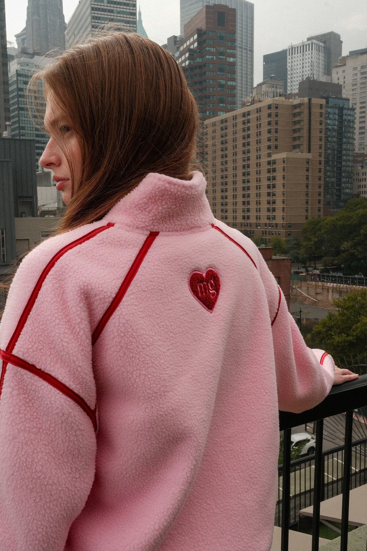 New York Fleece Pull Over Sweater mure + grand 