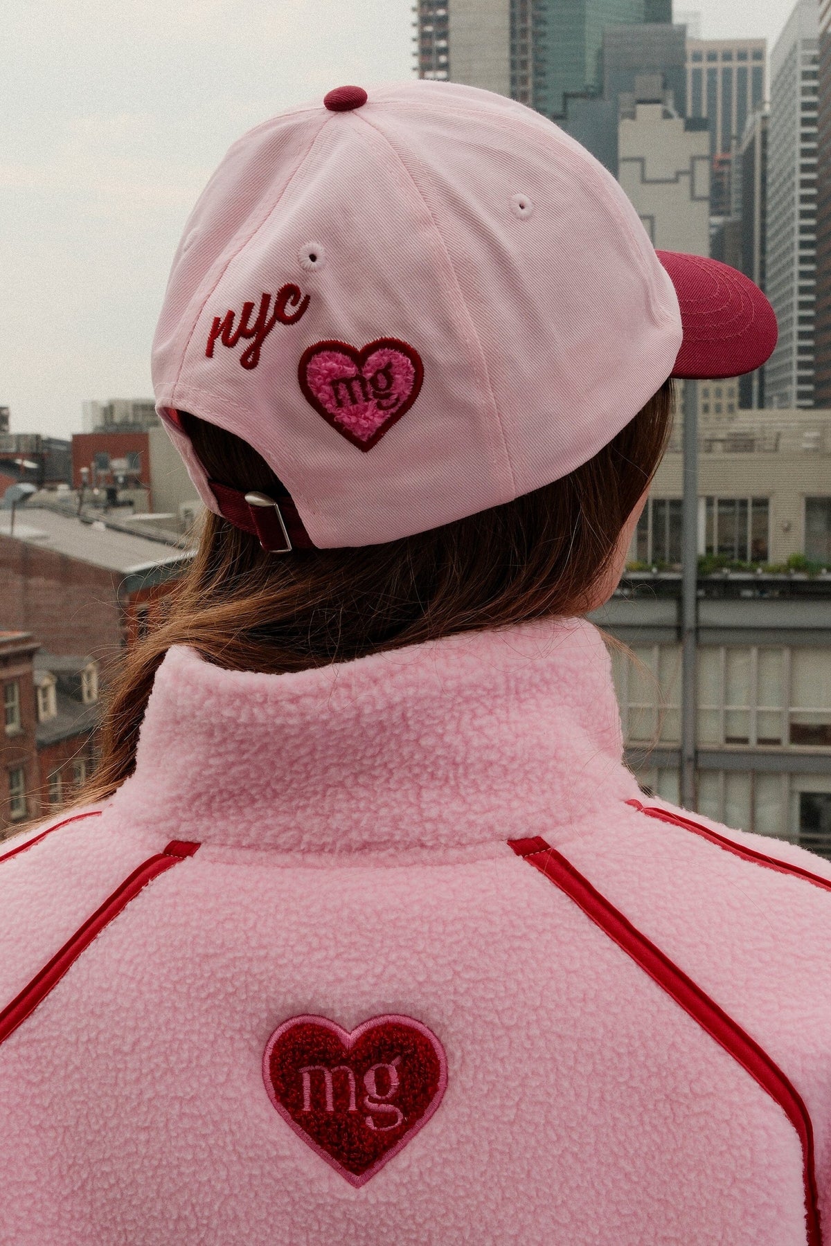 New York Fleece Pull Over Sweater mure + grand 