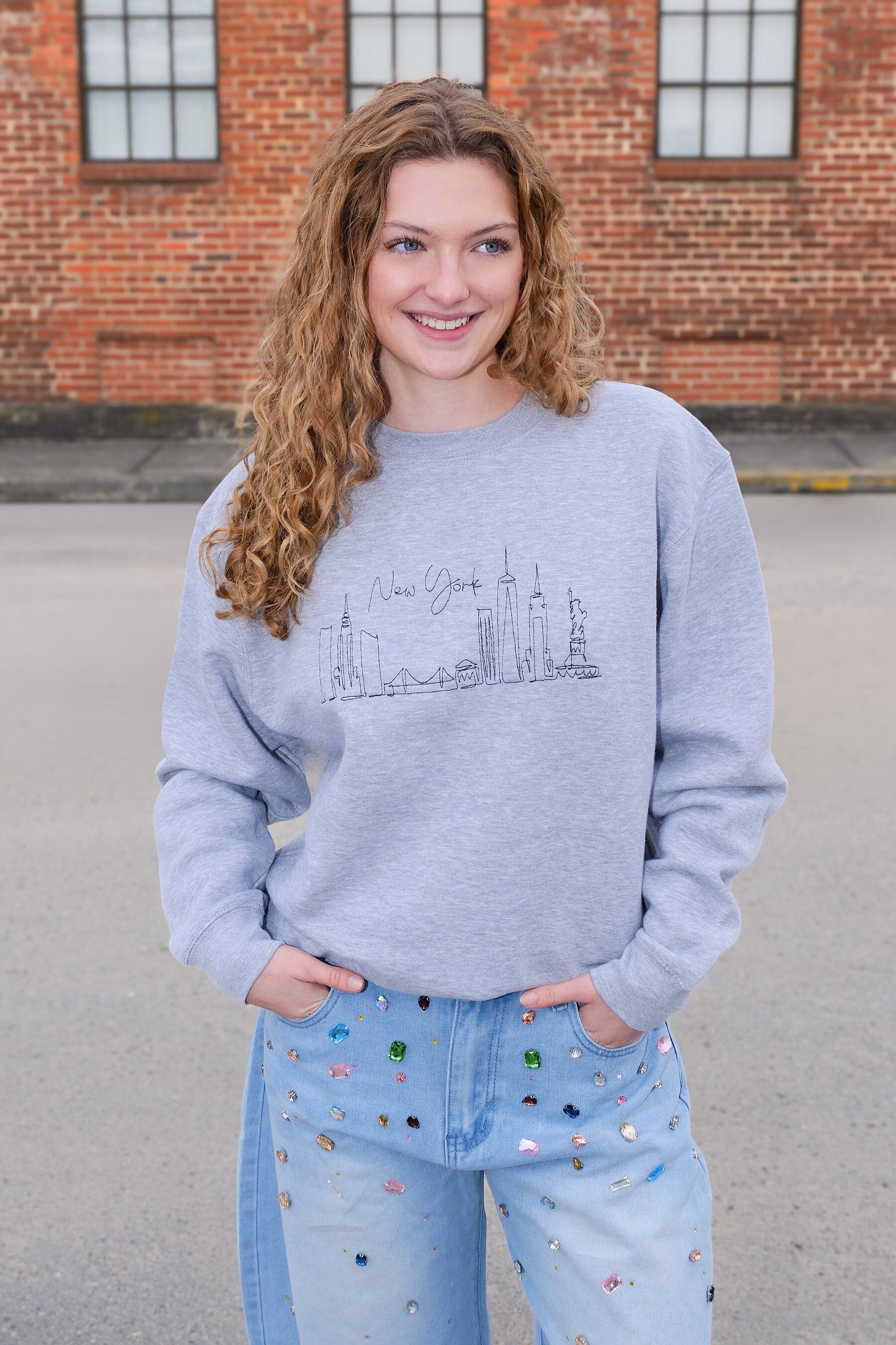New York Skyline Grey Embroidered Sweatshirt mure + grand 