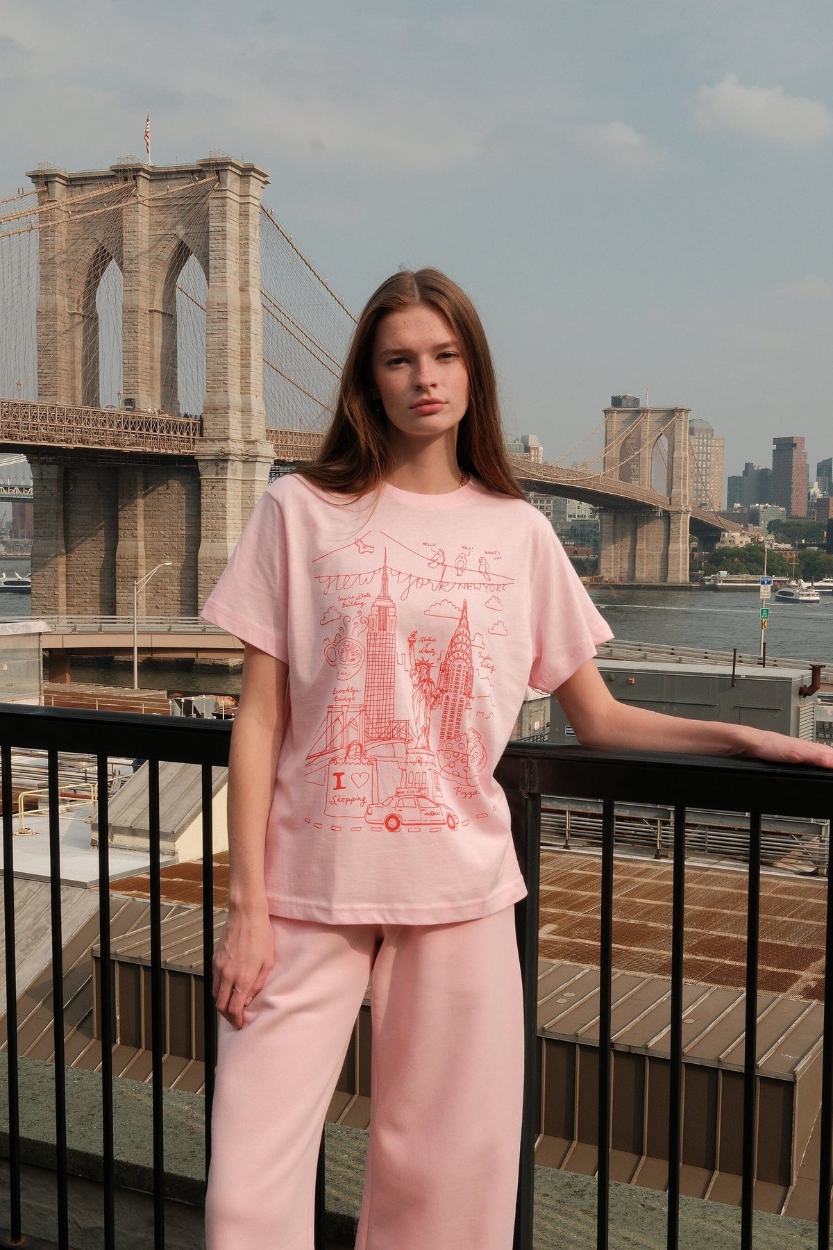 NY Illustration Pink Graphic T-shirt t-shirt mure + grand 