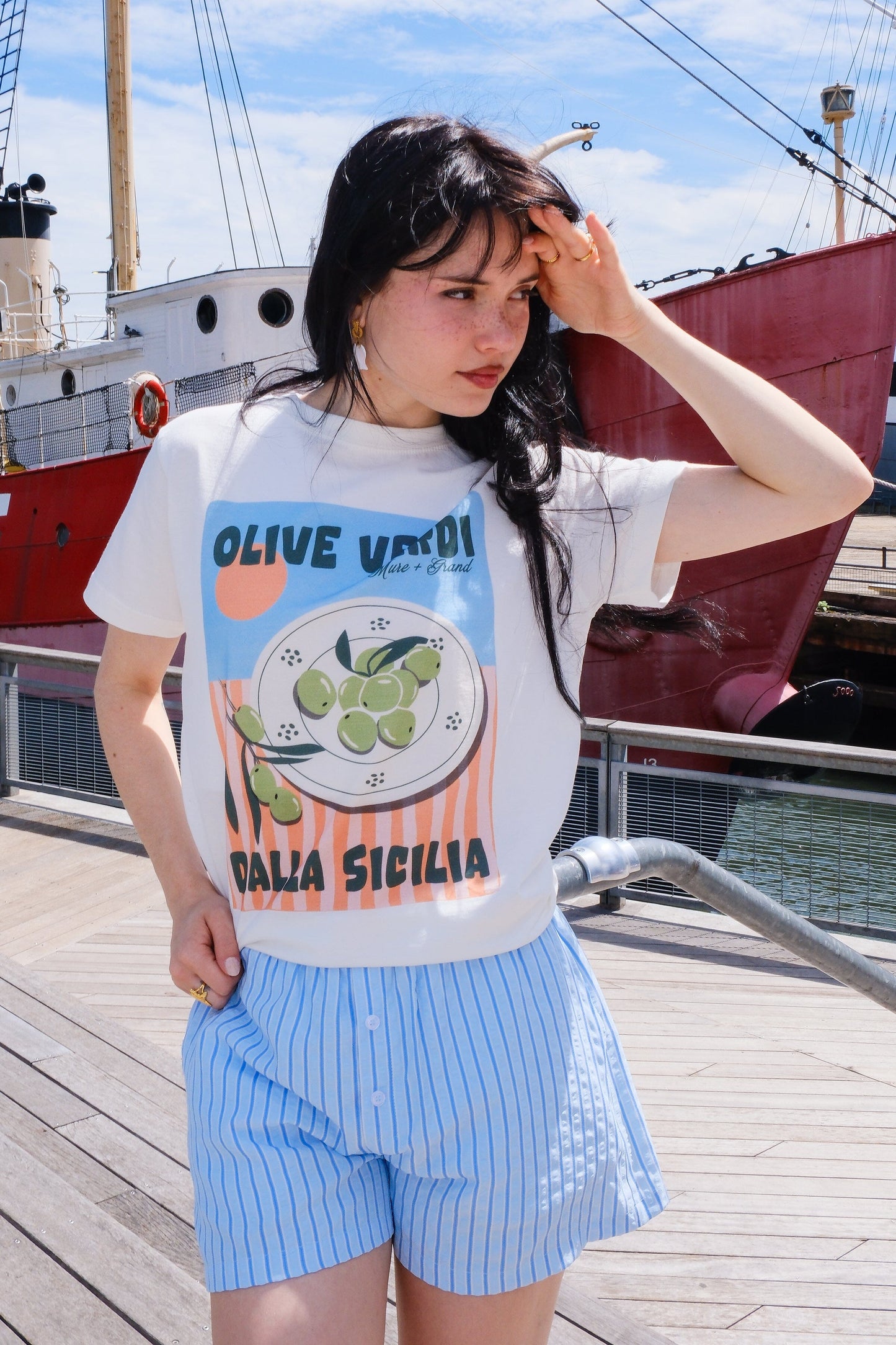 Olive Verdi Graphic T-shirt t-shirt mure + grand 
