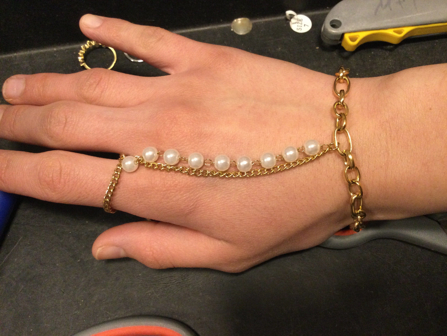 Pearls Link Hand Chain Bracelet Mure + Grand 