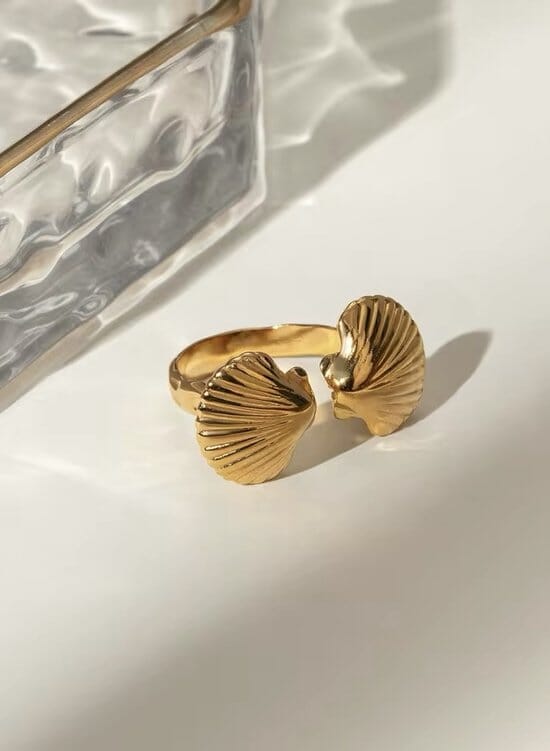 Reflection Seashell Stacking Ring Rings mure + grand 