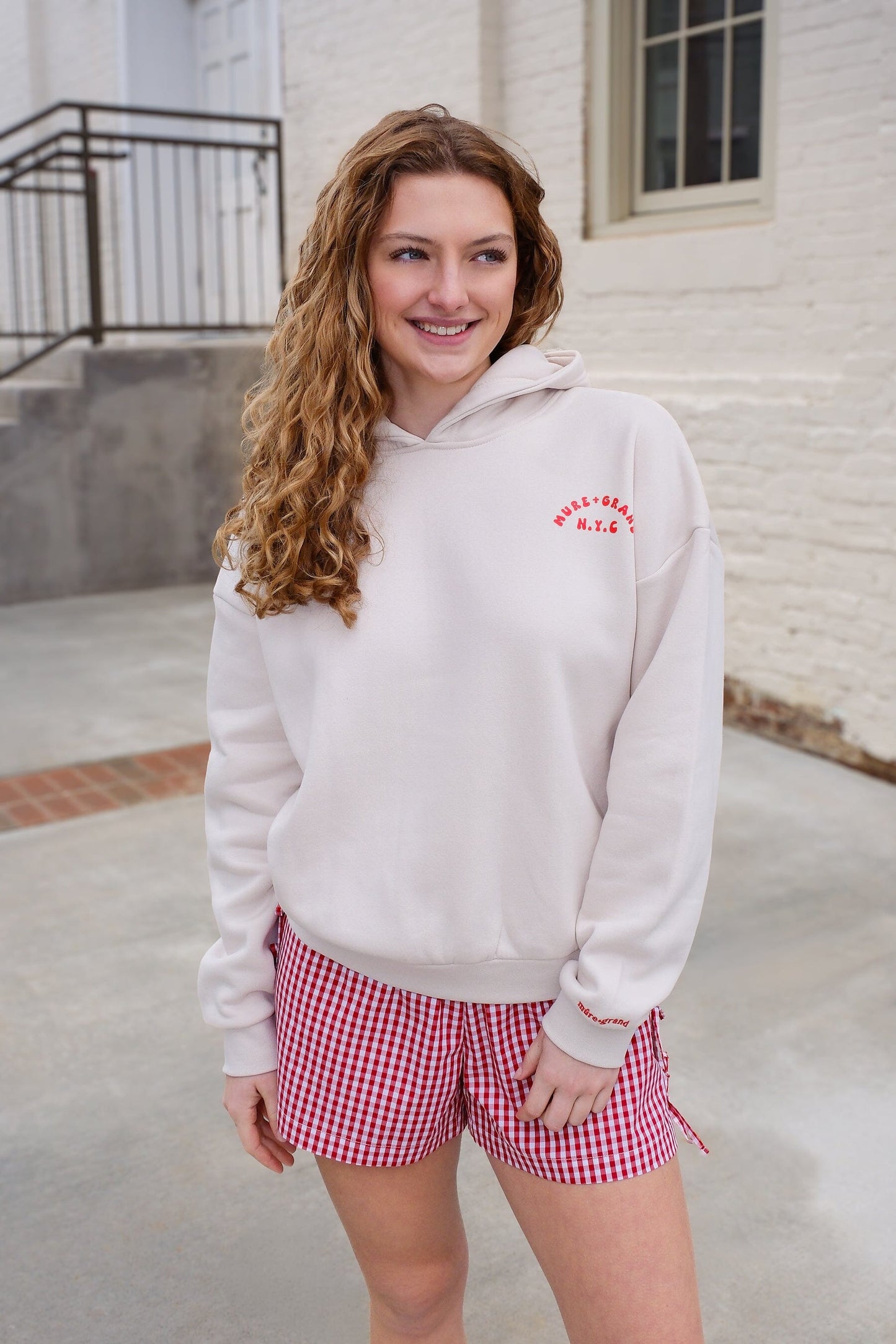 This and New York Crop Graphic Hoodie Hoodie mure + grand 