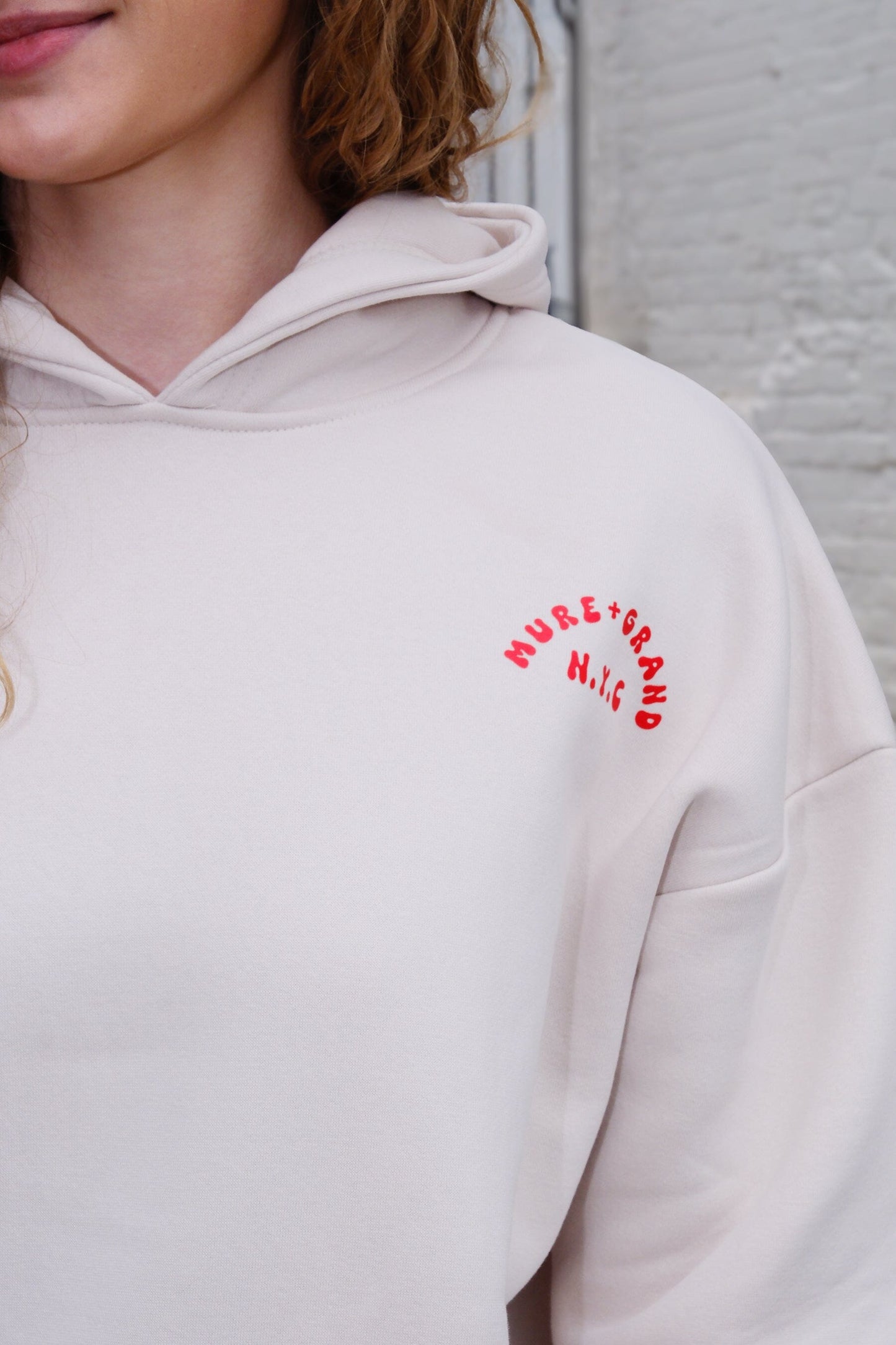 This and New York Crop Graphic Hoodie Hoodie mure + grand 