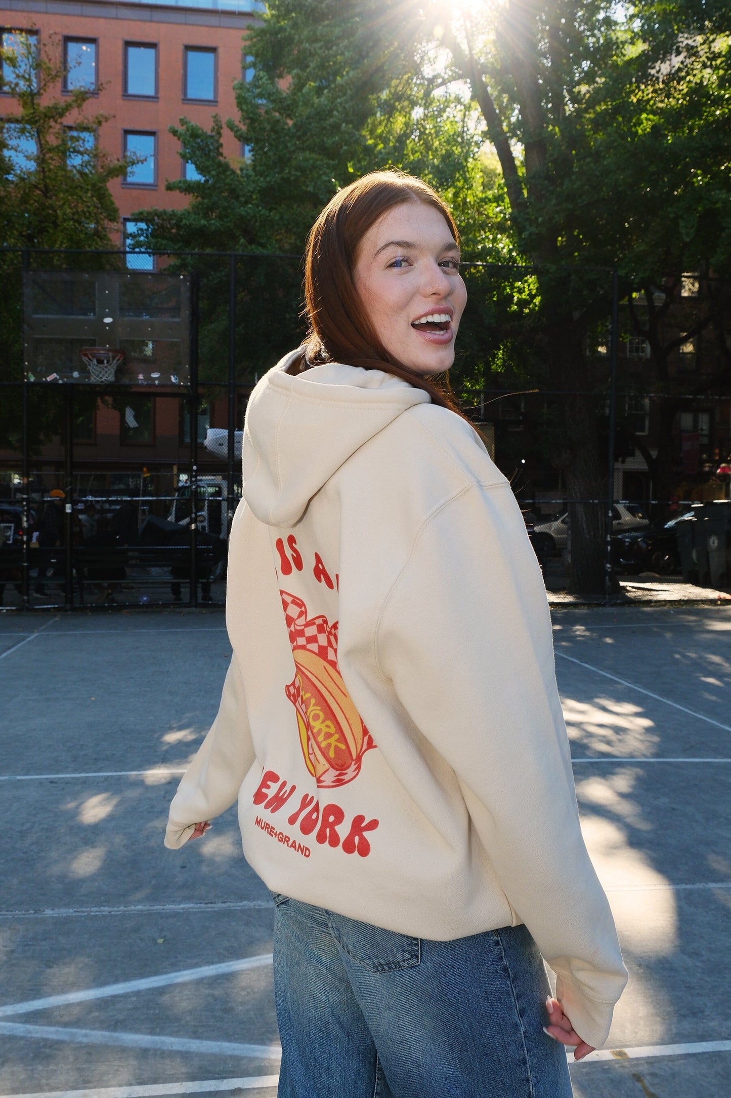 This And New York Graphic Hoodie Hoodie mure + grand 