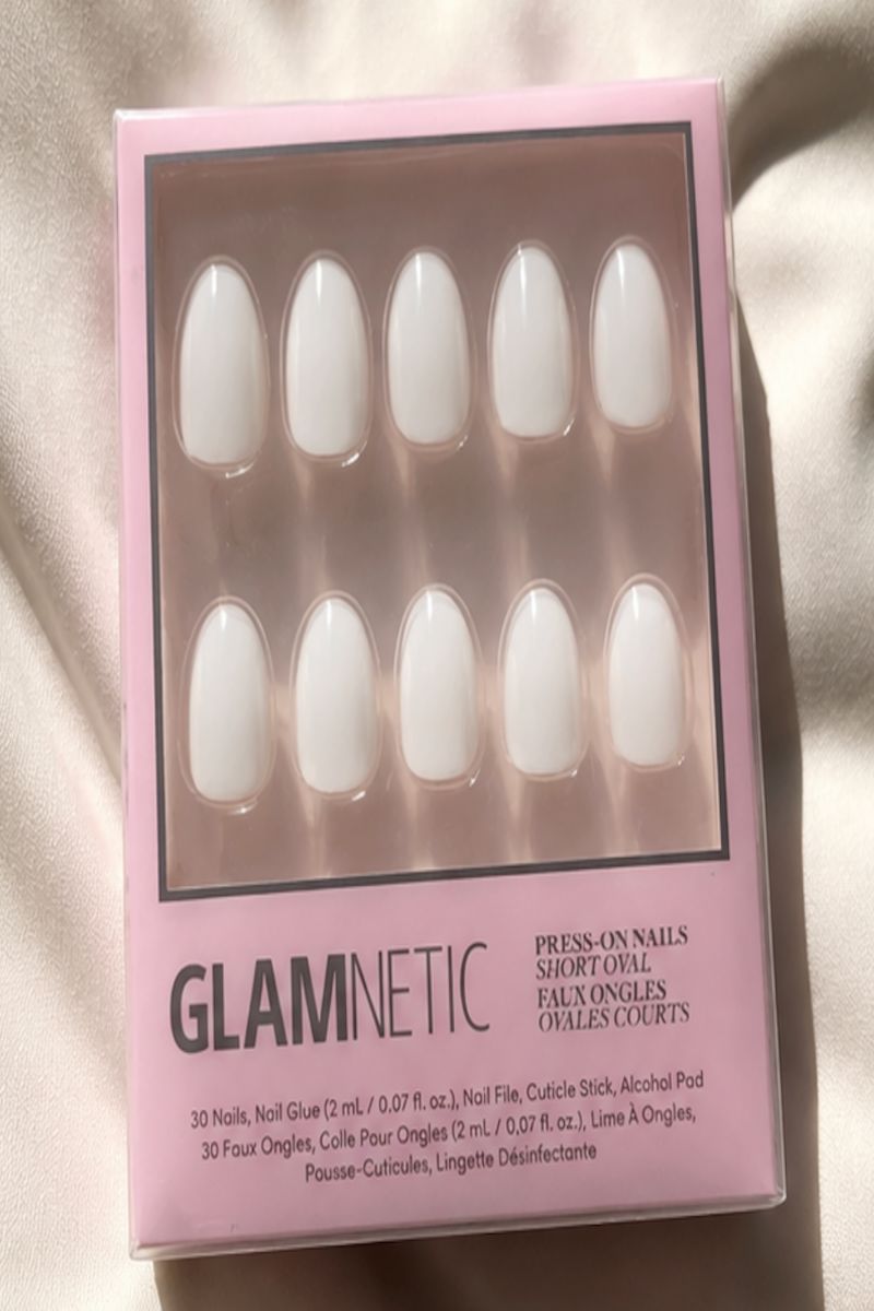 White Swan Press-On Nails Nail Glamnetic 