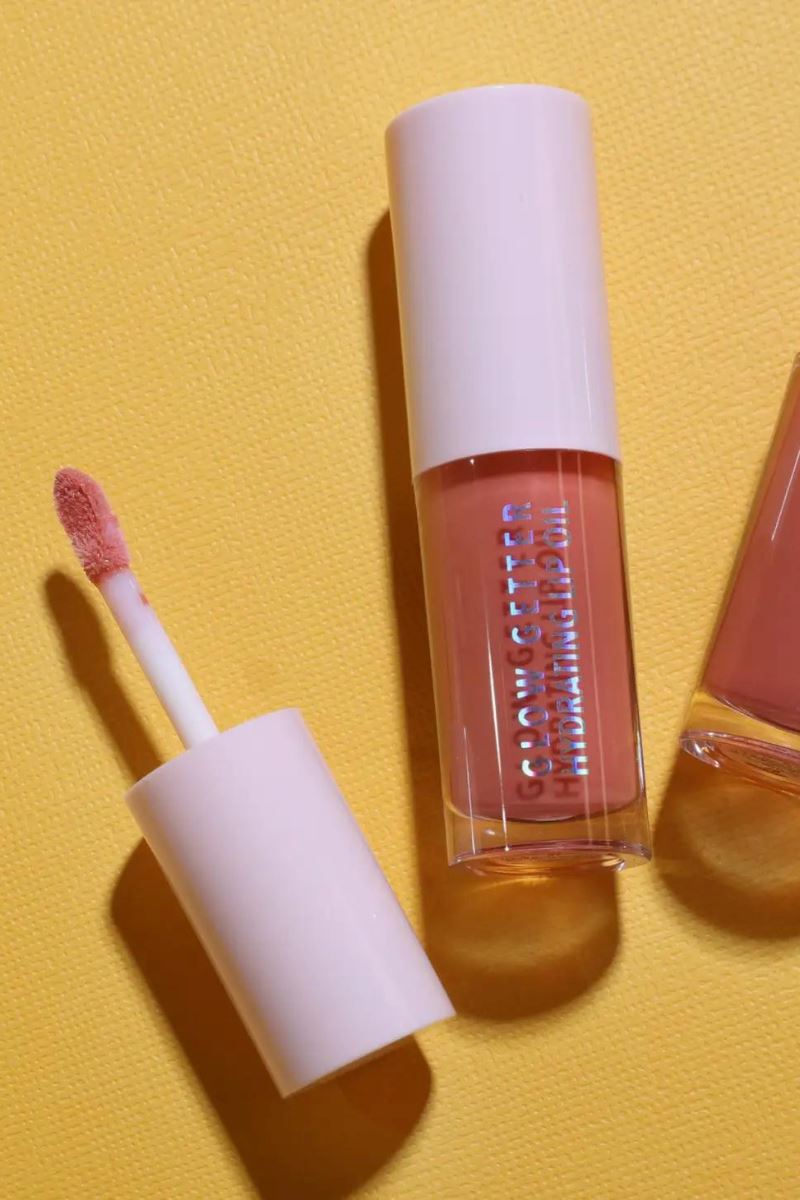 Glow Getter Hydrating Lip Oil in Thankful Beauty Moira Cosmetics 