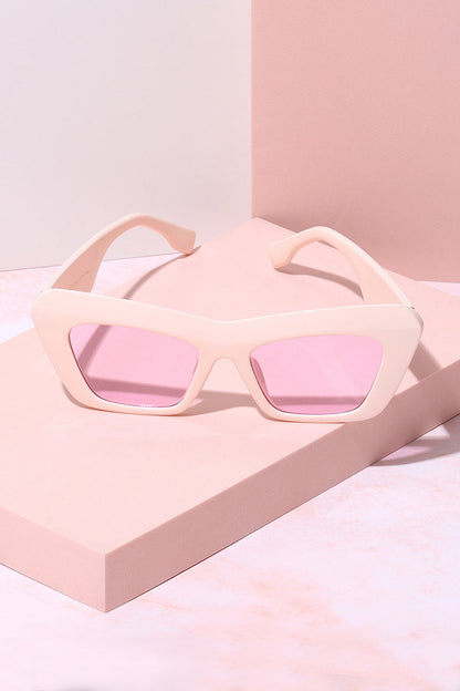 Playa Cat Eye Frame Sunglasses Sunglasses Mure + Grand Bone/Lavender 