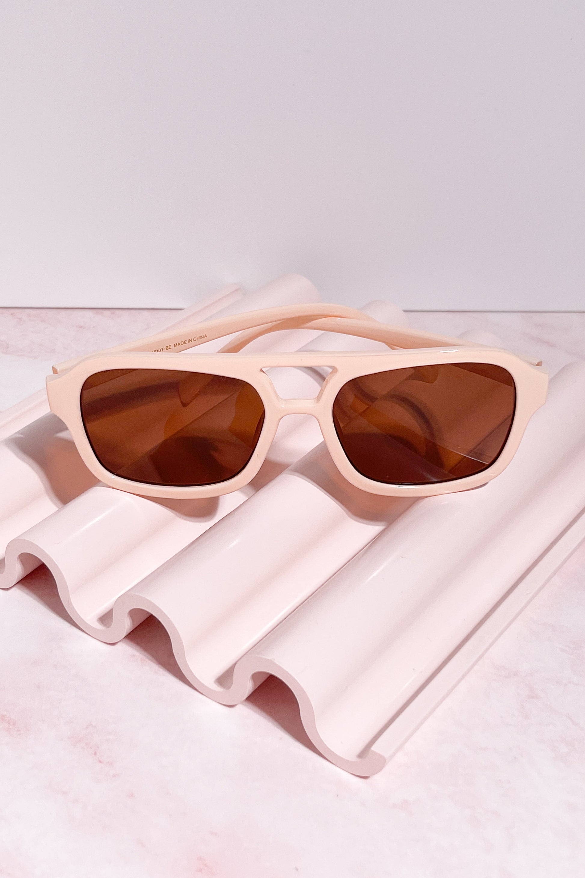 Sandbar Aviator Sunglasses Sunglasses Mulberry & Grand Beige with Brown Lens 
