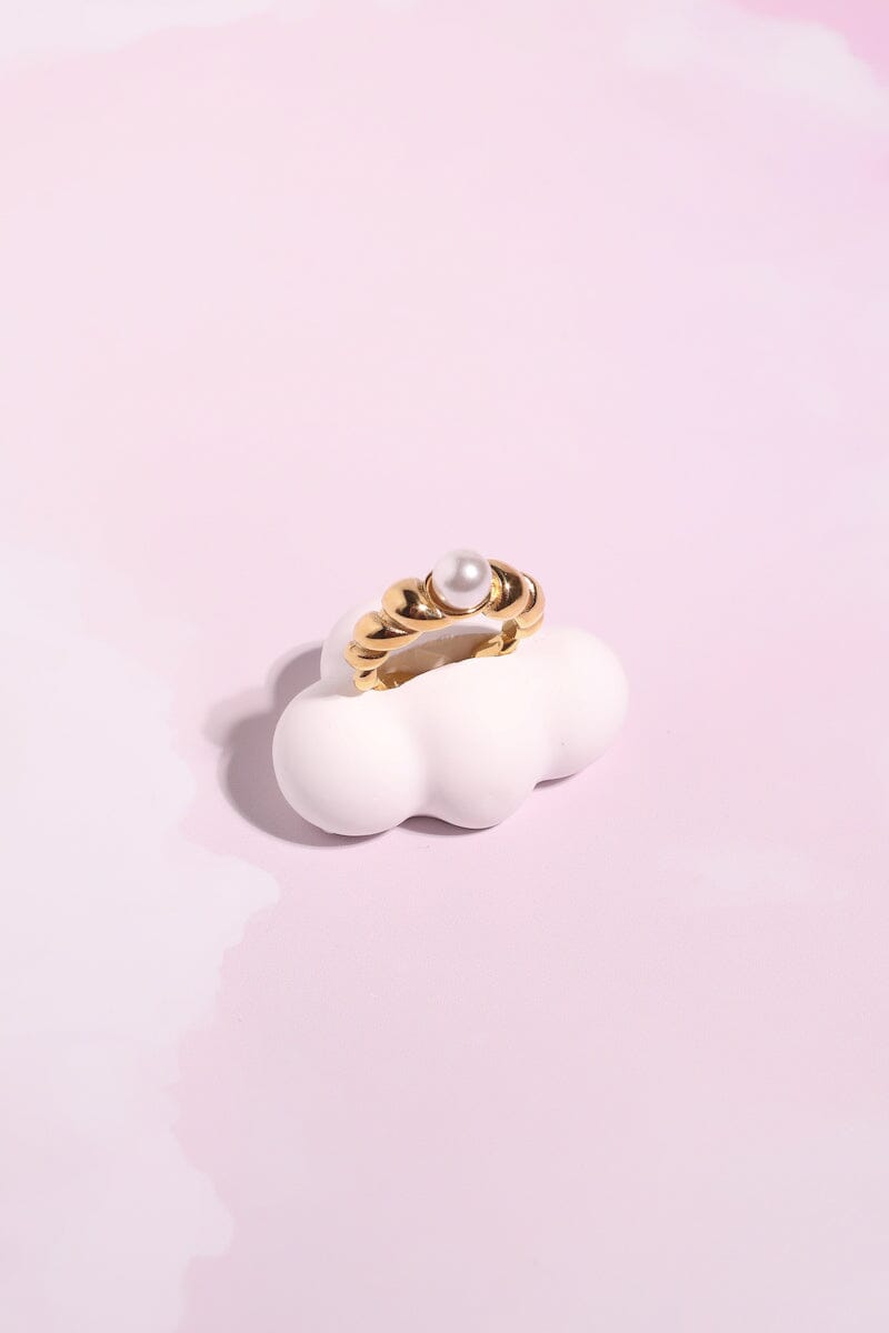 Scallop Pearl Stacking RingMure + Grand