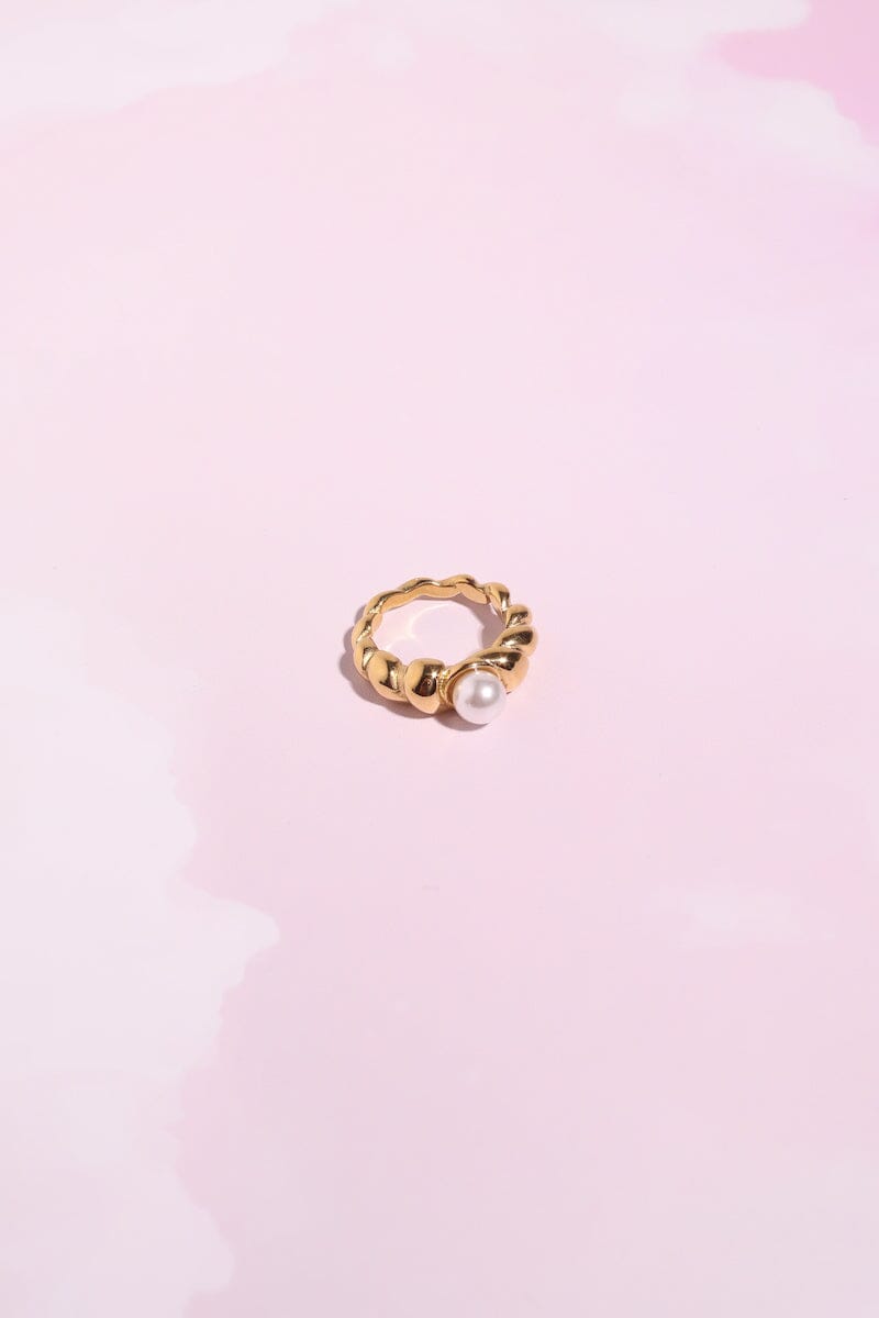 Scallop Pearl Stacking Ring Rings mure + grand 